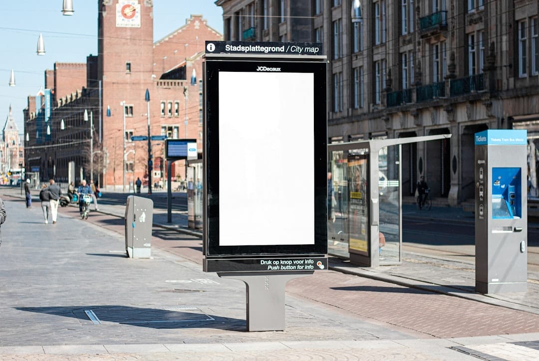 Photo digital signage display screens