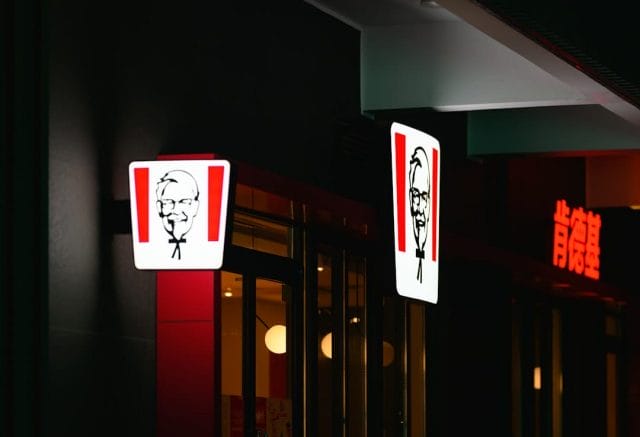 Photo digital signage restaurants